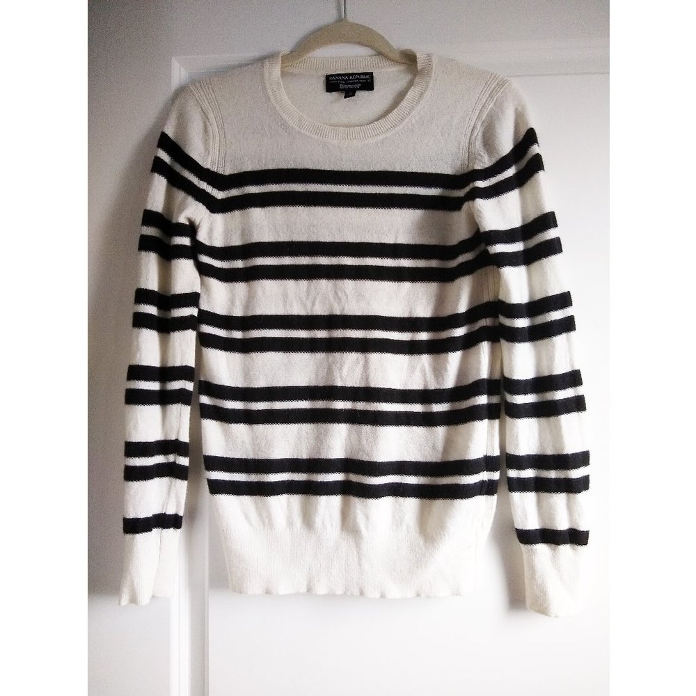 BANANA REPUBLIC FILPUCCI SMALL SWEATER/KNIT